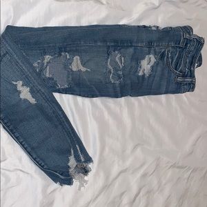 American eagle ripped jeans